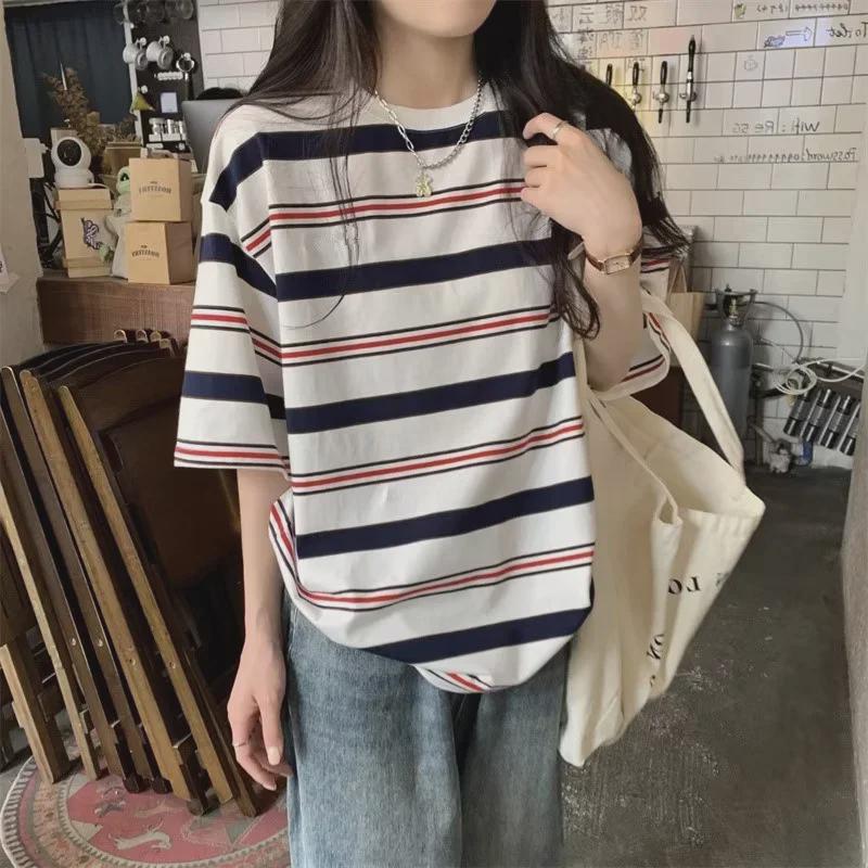 Loose Striped Short Sleeve Summer T-shirt - Casual BF Style for Women & Couples Medium
Loose Striped Short Sleeve Summer T-shirt - Casual BF Style for Women & Couples Medium