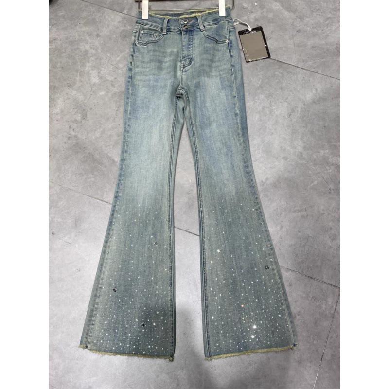 European Spring New Arrival Slimming High-Waisted Micro-Flare Jeans with Frayed Hem and Rhinestone Details XL светло-синий
European Spring New Arrival Slimming High-Waisted Micro-Flare Jeans with Frayed Hem and Rhinestone Details XL светло-синий