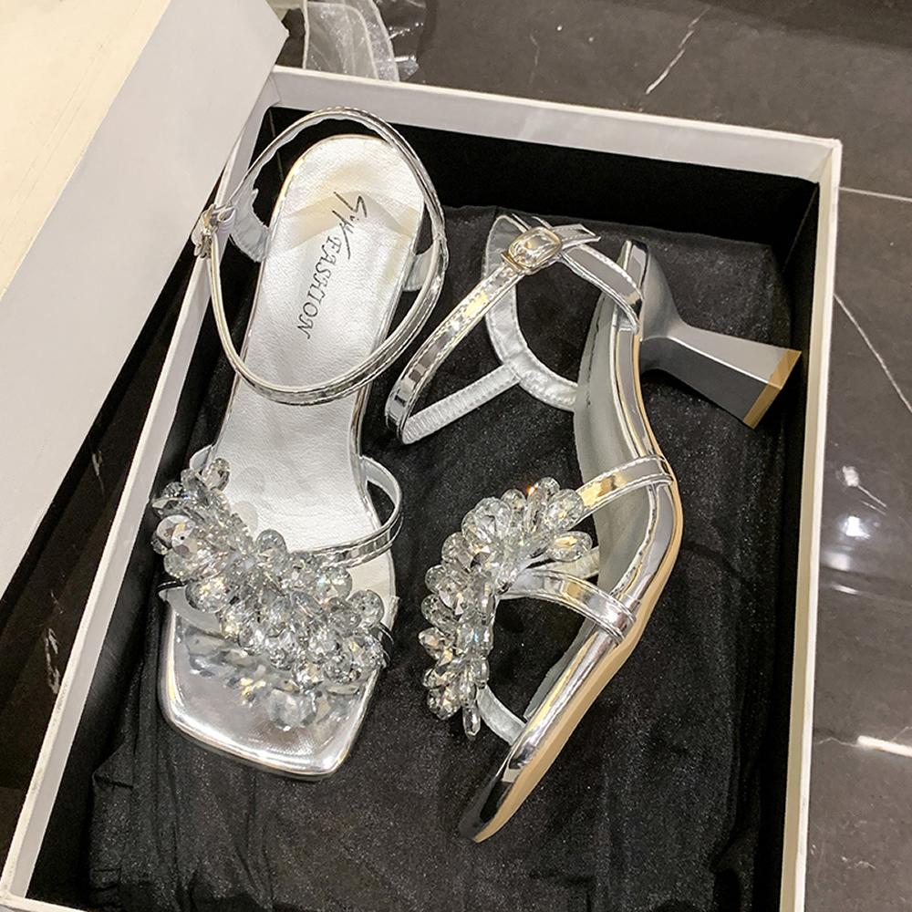Luxury Rhinestone Transparent Platform Sandals Women Open Toe Summer Fashion Slingback Party Dress Shoes Crystal Bow High Heels 39 чорний
Luxury Rhinestone Transparent Platform Sandals Women Open Toe Summer Fashion Slingback Party Dress Shoes Crystal Bow High Heels 39 чорний