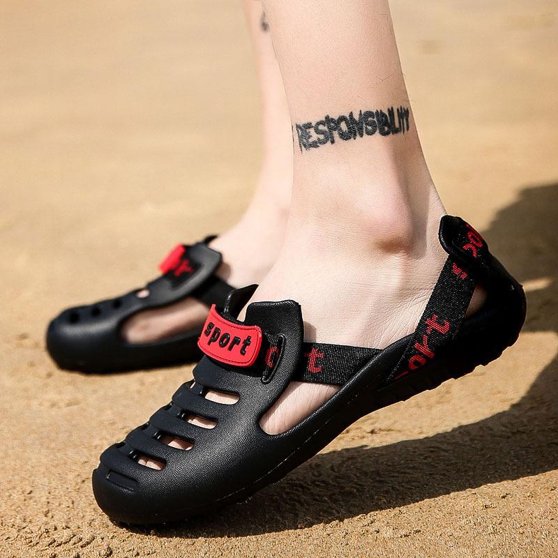 Summer fashion men s hole shoes men s personality slippers beach Korean version trend breathable lazy half tow bag Shoes 39 синій
Summer fashion men s hole shoes men s personality slippers beach Korean version trend breathable lazy half tow bag Shoes 39 синій