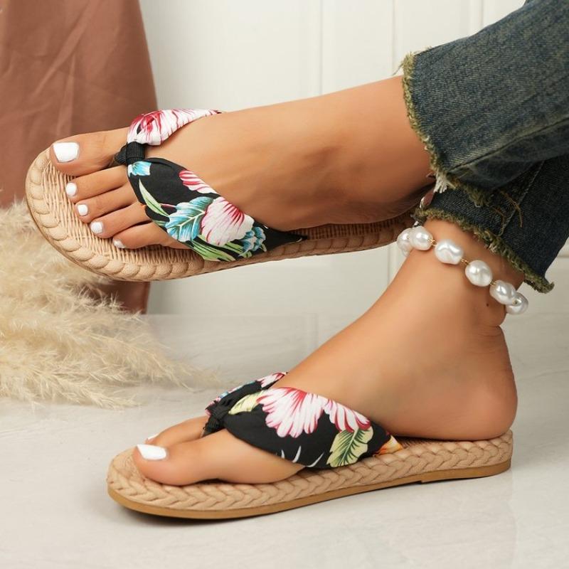 Fashion Women Summer Imitation Straw Woven Travel Slippers Espadrille Flip-flops Fashion Bohemian Satin Cloth Sandals and Slippers 36 чёрный
Fashion Women Summer Imitation Straw Woven Travel Slippers Espadrille Flip-flops Fashion Bohemian Satin Cloth Sandals and Slippers 36 чёрный