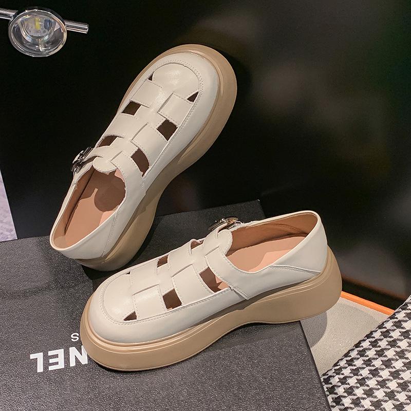 Platform sandals women s fashion outer wear summer bag head shoes flat pig cage shoes one pedal women s shoes leather single shoes 40 чорний
Platform sandals women s fashion outer wear summer bag head shoes flat pig cage shoes one pedal women s shoes leather single shoes 40 чорний