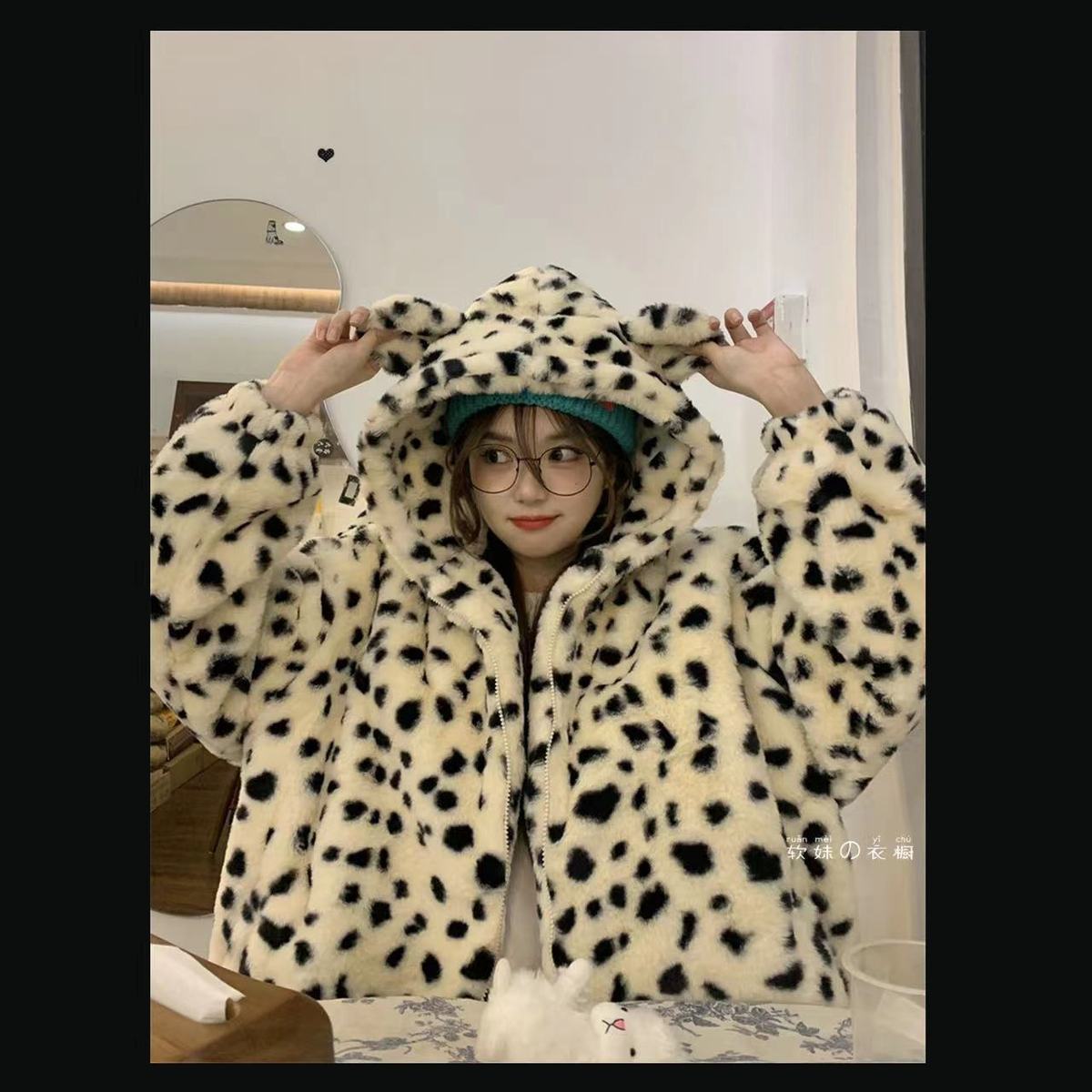 Искусственный мех леопардовый принт пушистое пальто женское свободное осенне-зимнее новое имитация кролика плюш женский утепленный топ XL (about 130-145)
Искусственный мех леопардовый принт пушистое пальто женское свободное осенне-зимнее новое имитация кролика плюш женский утепленный топ XL (about 130-145)