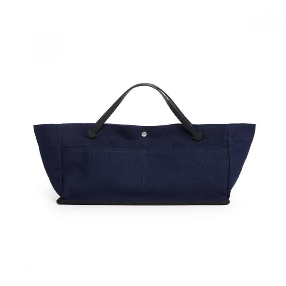 Rheemin Boat Bag Navy Single option
Rheemin Boat Bag Navy Single option