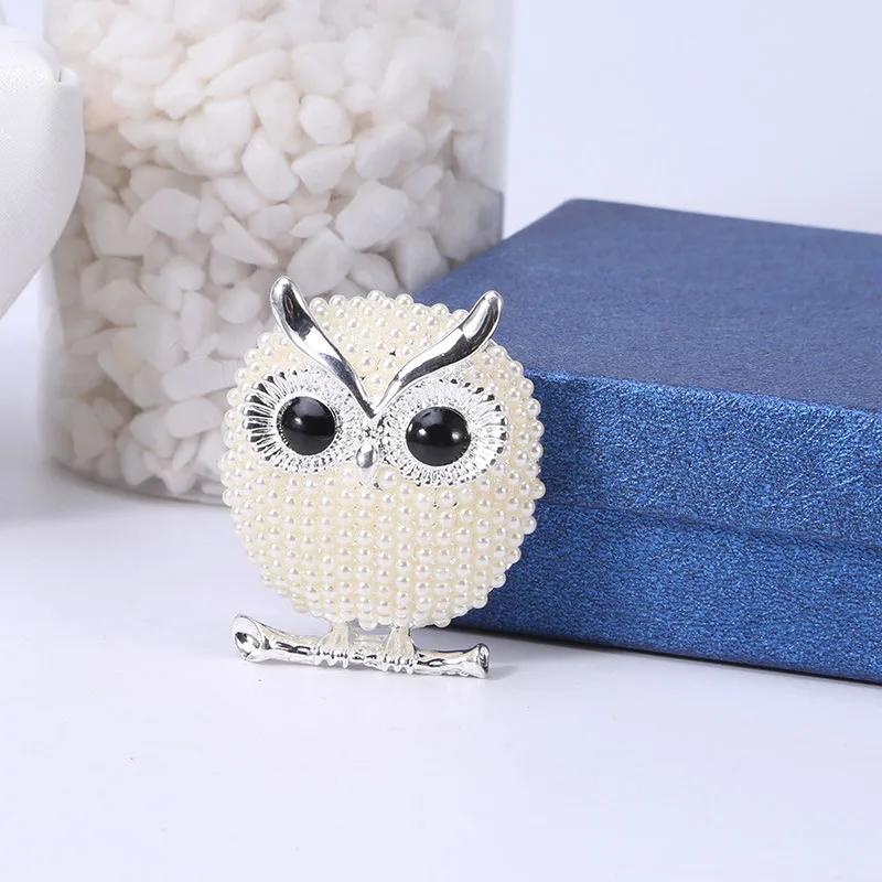 Dmari Tiny Pearls Women Brooch 3 Color Lapel Pin Cartoon Bird Owl Cute Badge Office Party Accessories For Women Luxury Jewelry
Dmari Tiny Pearls Women Brooch 3 Color Lapel Pin Cartoon Bird Owl Cute Badge Office Party Accessories For Women Luxury Jewelry