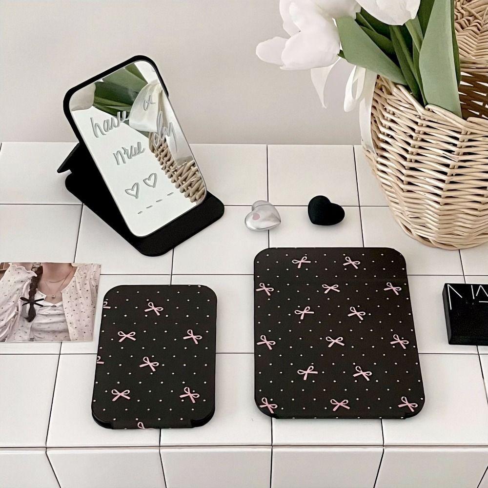 Pink Bow Fold Makeup Mirror Compact Cosmetic Mirror Vanity Mirror Pocket Make-up Mirror Unisex S синій
Pink Bow Fold Makeup Mirror Compact Cosmetic Mirror Vanity Mirror Pocket Make-up Mirror Unisex S синій