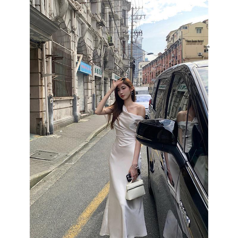 Qian An an French Off-the-Shoulder Mermaid Dress - Elegant Waist-Cinching Gown Large
Qian An an French Off-the-Shoulder Mermaid Dress - Elegant Waist-Cinching Gown Large