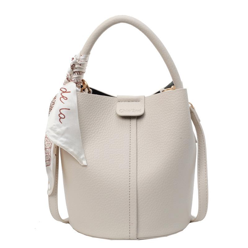 Cross-Border Commuting Handheld Small Bag For Women 2026 New Fashi Soft Leather Bucket Bag
Cross-Border Commuting Handheld Small Bag For Women 2026 New Fashi Soft Leather Bucket Bag