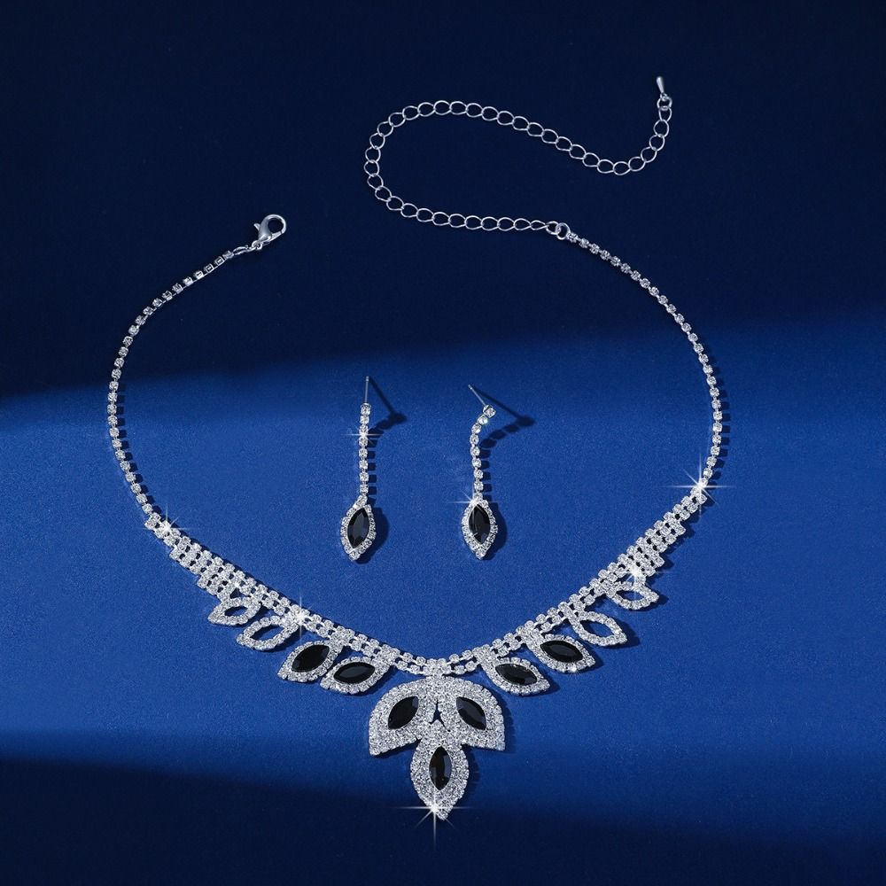 Fashion Crystal Drop Necklace Earrings Set Elegant Bridal Wedding Jewelry Girls Style 2
Fashion Crystal Drop Necklace Earrings Set Elegant Bridal Wedding Jewelry Girls Style 2