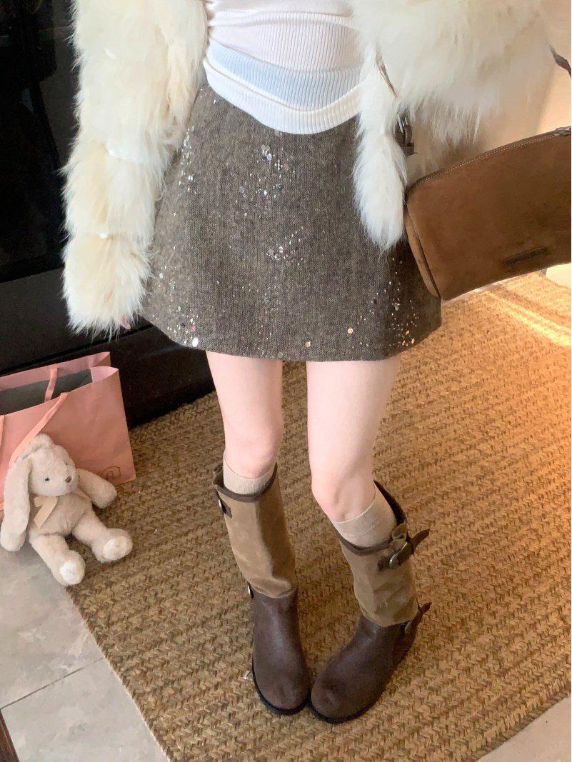 Korean Style Woolen Plaid Heavy Beaded High Waist A-line Skirt Pants for Women - Winter New Arrival XL
Korean Style Woolen Plaid Heavy Beaded High Waist A-line Skirt Pants for Women - Winter New Arrival XL