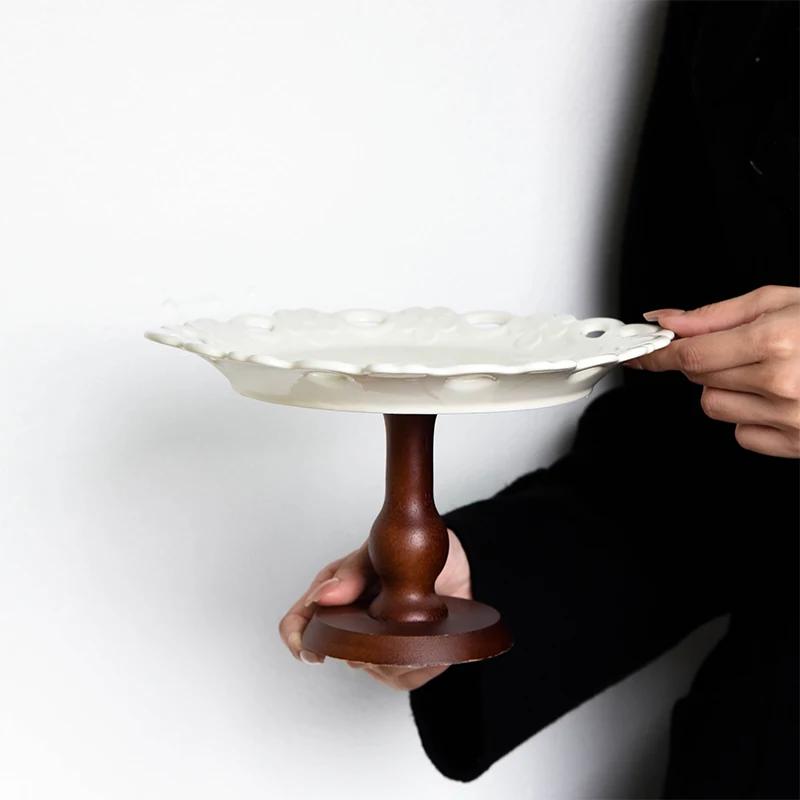 Деревянная рельефная ваза для фруктов, антикварная тарелка для послеобеденного чая, французская садовая высокая тарелка для торта, обеденная тарелка, украшение для дома
Деревянная рельефная ваза для фруктов, антикварная тарелка для послеобеденного чая, французская садовая высокая тарелка для торта, обеденная тарелка, украшение для дома