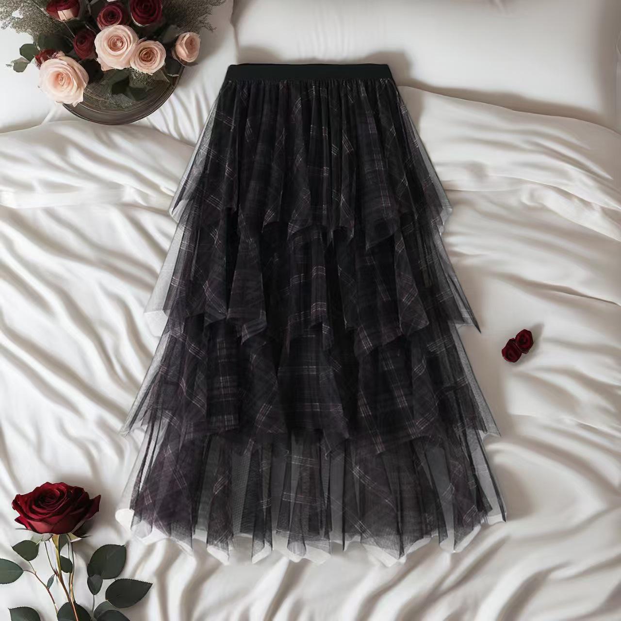 Women s Irregular Grid Mesh A-line Mid-length Cake Skirt for Spring/Summer One Size чорний
Women s Irregular Grid Mesh A-line Mid-length Cake Skirt for Spring/Summer One Size чорний