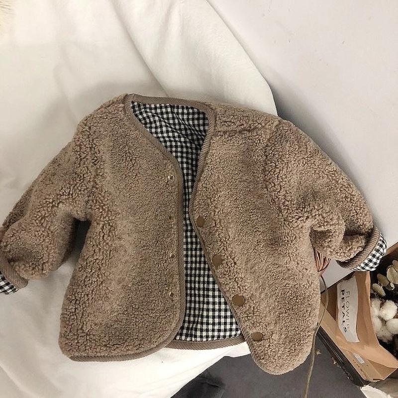 Autumn Winter Children s Outerwear Sweater Thickened Lamb Wool Outerwear Casual Cute Warm Girl Jacket 120cm
Autumn Winter Children s Outerwear Sweater Thickened Lamb Wool Outerwear Casual Cute Warm Girl Jacket 120cm
