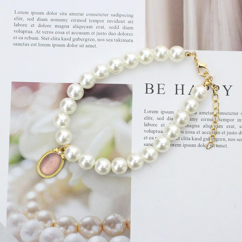 Charming Pet Collar with Emerald Pendant and Faux Pearls - Elegant Accessory for Cats and Dogs XS (15+5cm)
Charming Pet Collar with Emerald Pendant and Faux Pearls - Elegant Accessory for Cats and Dogs XS (15+5cm)