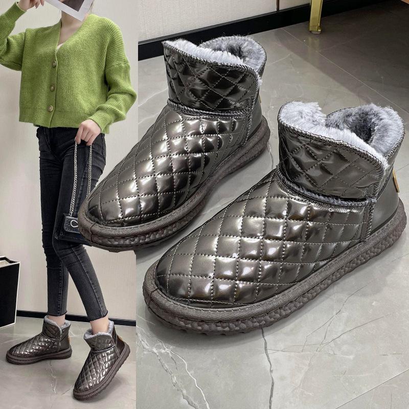 Зимние женские зимние сапоги из мягкой кожи и меха 2024 года — укороченный вариант из хлопка. Size 41
Зимние женские зимние сапоги из мягкой кожи и меха 2024 года — укороченный вариант из хлопка. Size 41