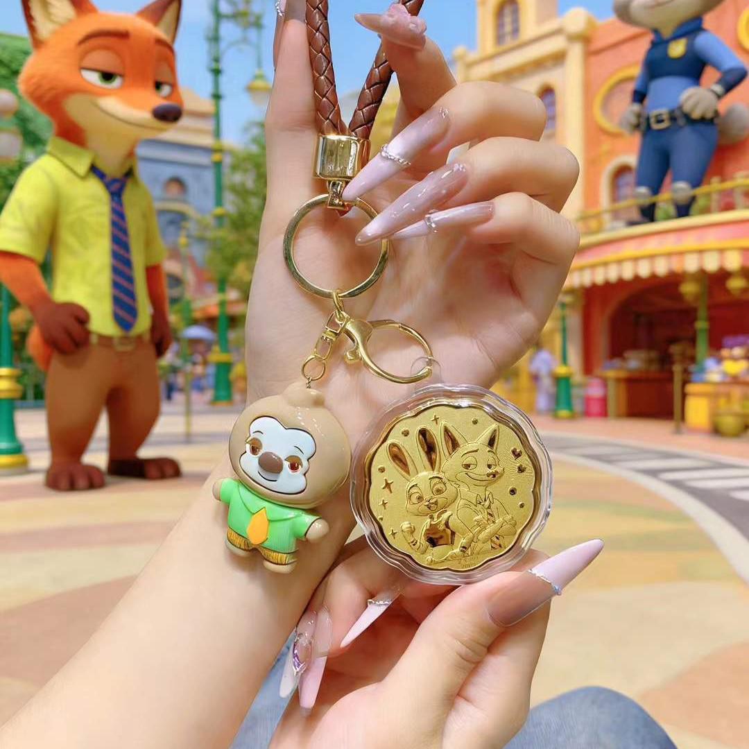 Zootopia 999 Pure Gold Mobile Phone Lanyard & Keychain Charm
Zootopia 999 Pure Gold Mobile Phone Lanyard & Keychain Charm