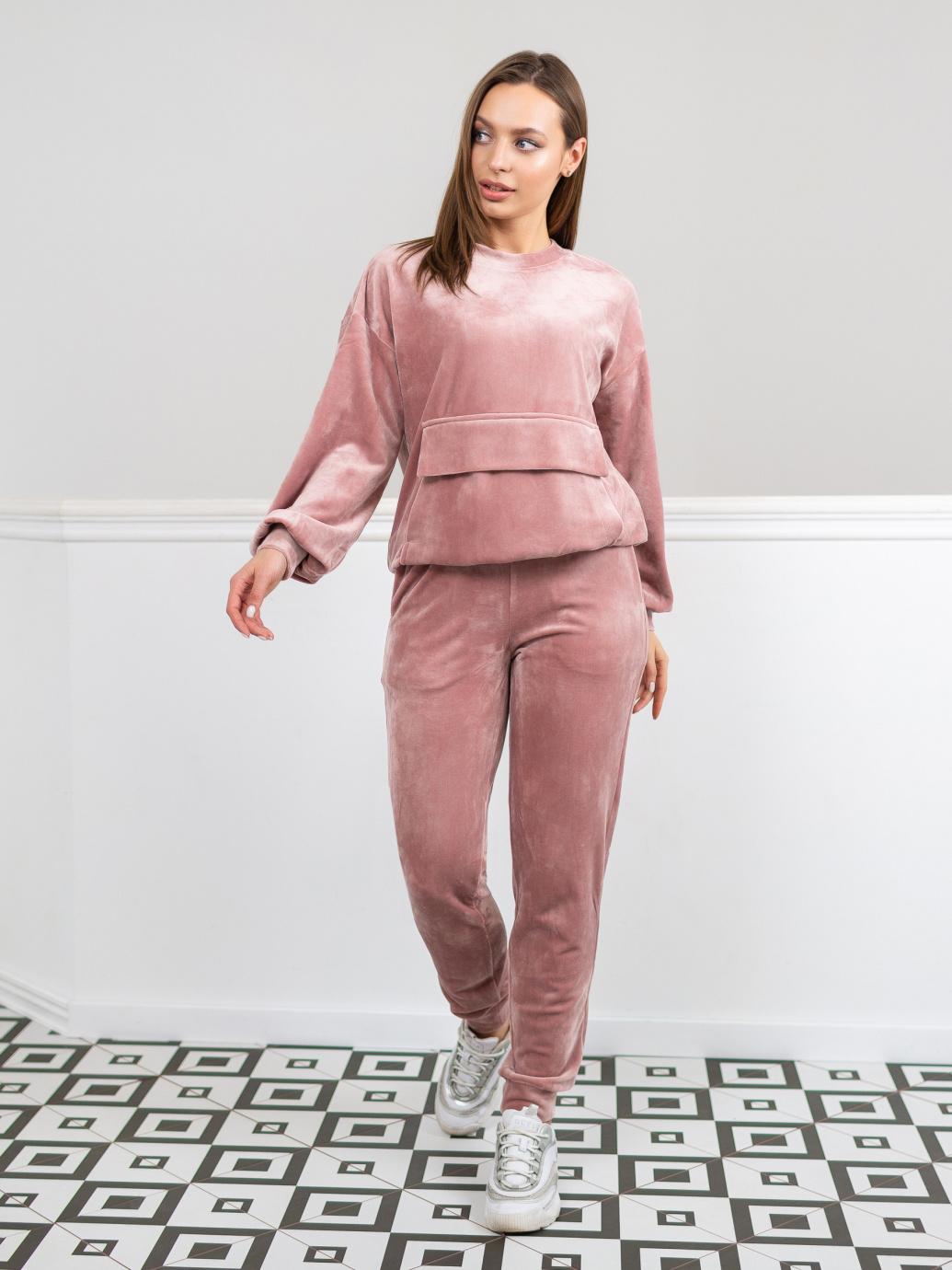 Велюровий костюм Ітан Luzana L американський рожевий колір
Велюровий костюм Ітан Luzana L американський рожевий колір