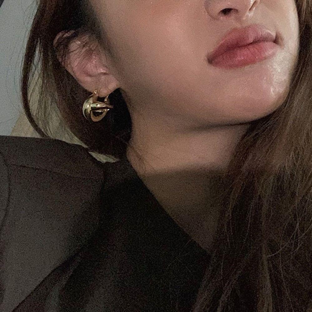 Girl Gift Niche Design Girl Clip Earrings Korean Style Earrings Women Stud Earrings Ear Studs
Girl Gift Niche Design Girl Clip Earrings Korean Style Earrings Women Stud Earrings Ear Studs