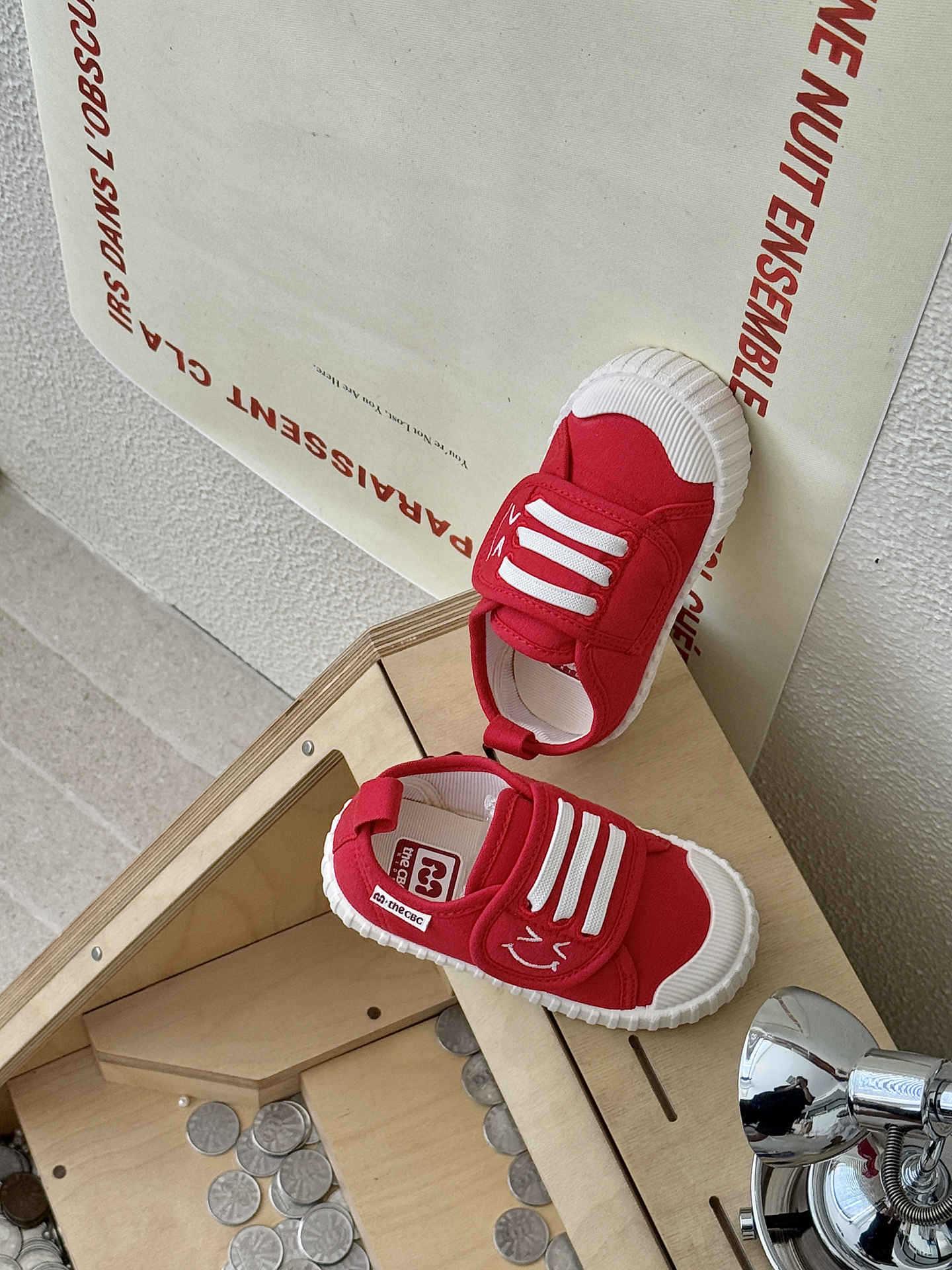 XSHX Happy Biscuit Shoes | Kids Autumn Velcro Indoor Shoes, Korean Style, Non-slip and Stable Design 25 красный
XSHX Happy Biscuit Shoes | Kids Autumn Velcro Indoor Shoes, Korean Style, Non-slip and Stable Design 25 красный