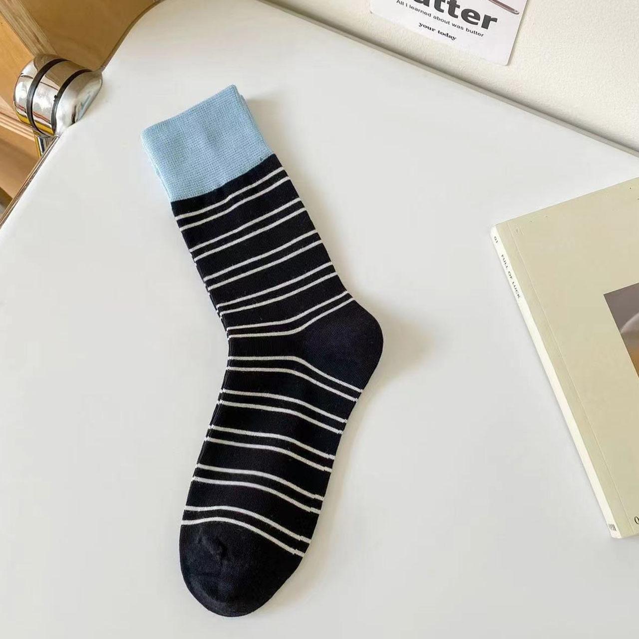Korean Fashion Striped Socks for Women Spring Summer Soft Cotton Elastic Breathable Mid Tube Socks Girls Casual Socks Style 6
Korean Fashion Striped Socks for Women Spring Summer Soft Cotton Elastic Breathable Mid Tube Socks Girls Casual Socks Style 6