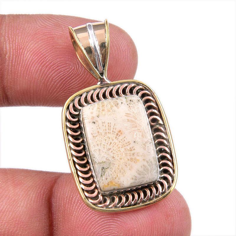Natural Fossil Coral 925 Solid Sterling Silver TwoTone Gift Pendant 1.50 w7a60
Natural Fossil Coral 925 Solid Sterling Silver TwoTone Gift Pendant 1.50 w7a60