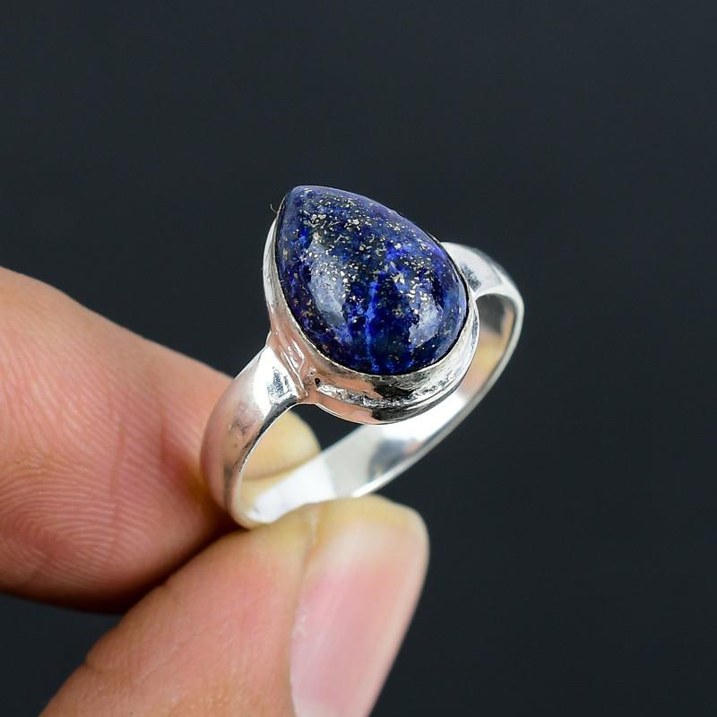 Blue Lapis Lazuli Cabochon Hand Crafted Stone Fine Polished 925 Sterling Silver Ring with Morden Design Gift for Wedding Engagement синій
Blue Lapis Lazuli Cabochon Hand Crafted Stone Fine Polished 925 Sterling Silver Ring with Morden Design Gift for Wedding Engagement синій