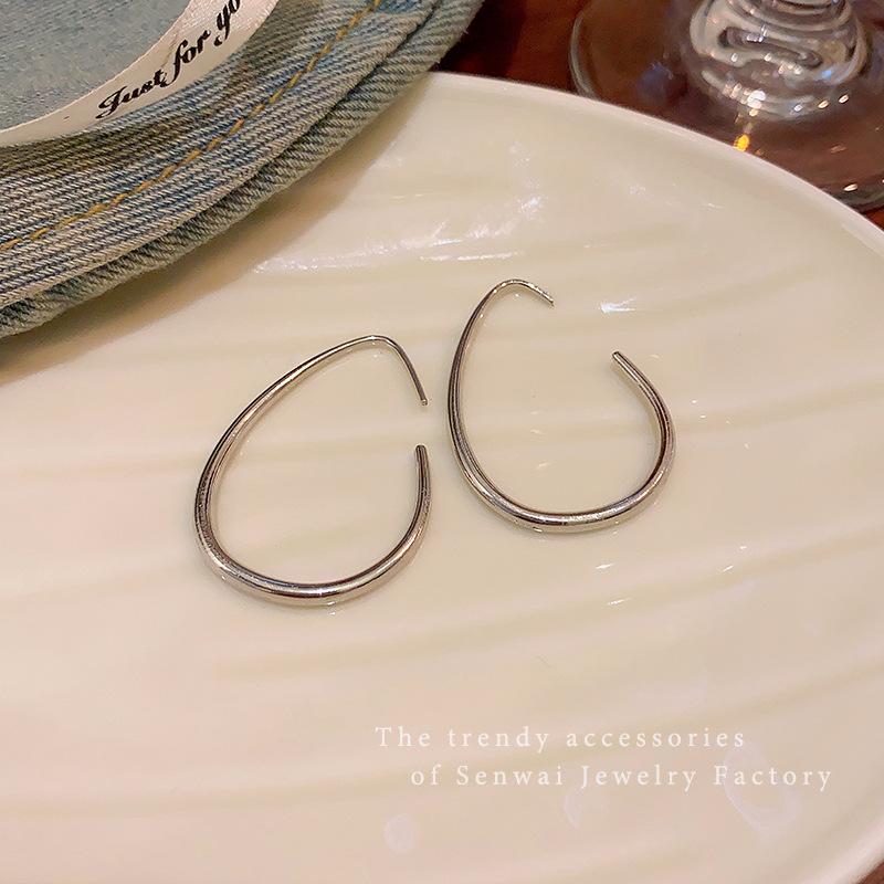 Cold wind geometric oval earrings women s exaggerated personality explosive earrings temperament ears
Cold wind geometric oval earrings women s exaggerated personality explosive earrings temperament ears
