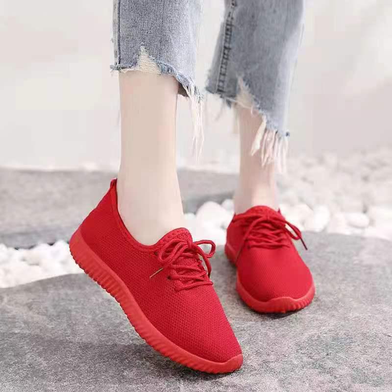 Women s Soft Sole Breathable Sports Shoes - Red & Black Cloth 36
Women s Soft Sole Breathable Sports Shoes - Red & Black Cloth 36