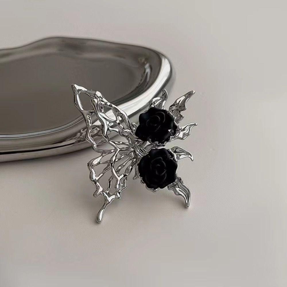 Fashionable Adjustable Opening Ring Dark Cold Wind Gothic Rose Ring Hollow Butterfly Ring Women
Fashionable Adjustable Opening Ring Dark Cold Wind Gothic Rose Ring Hollow Butterfly Ring Women