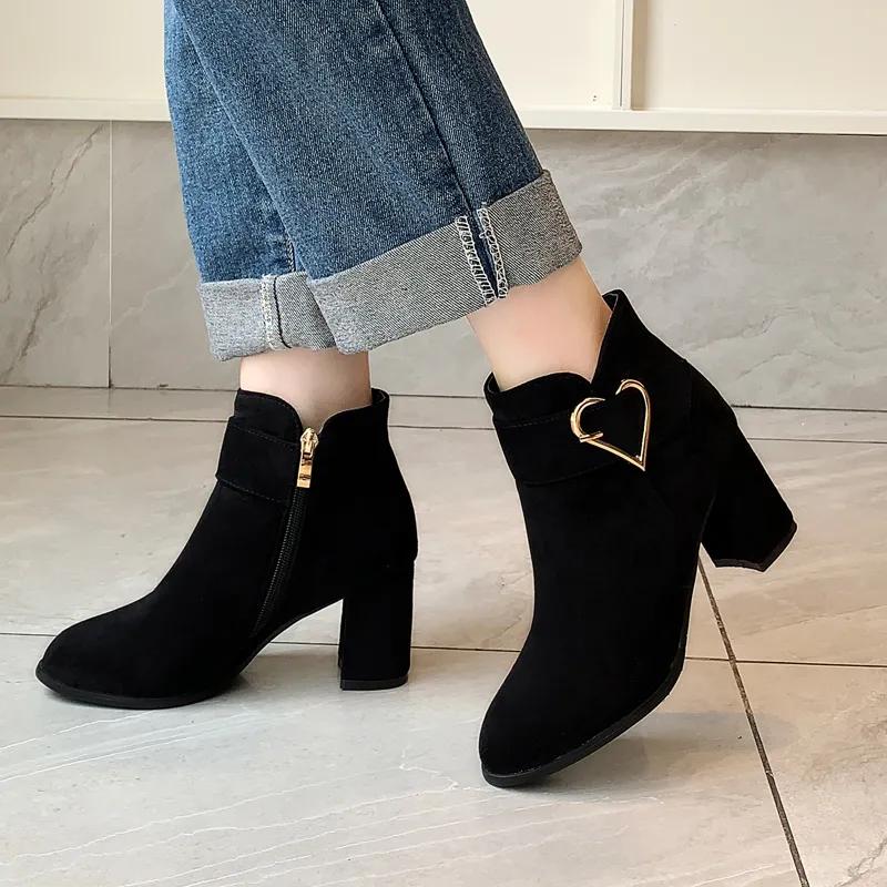 botas femininas female black suede high quality square heel ankle boots zapatos de mujer women elegant work boot ab732 34
botas femininas female black suede high quality square heel ankle boots zapatos de mujer women elegant work boot ab732 34