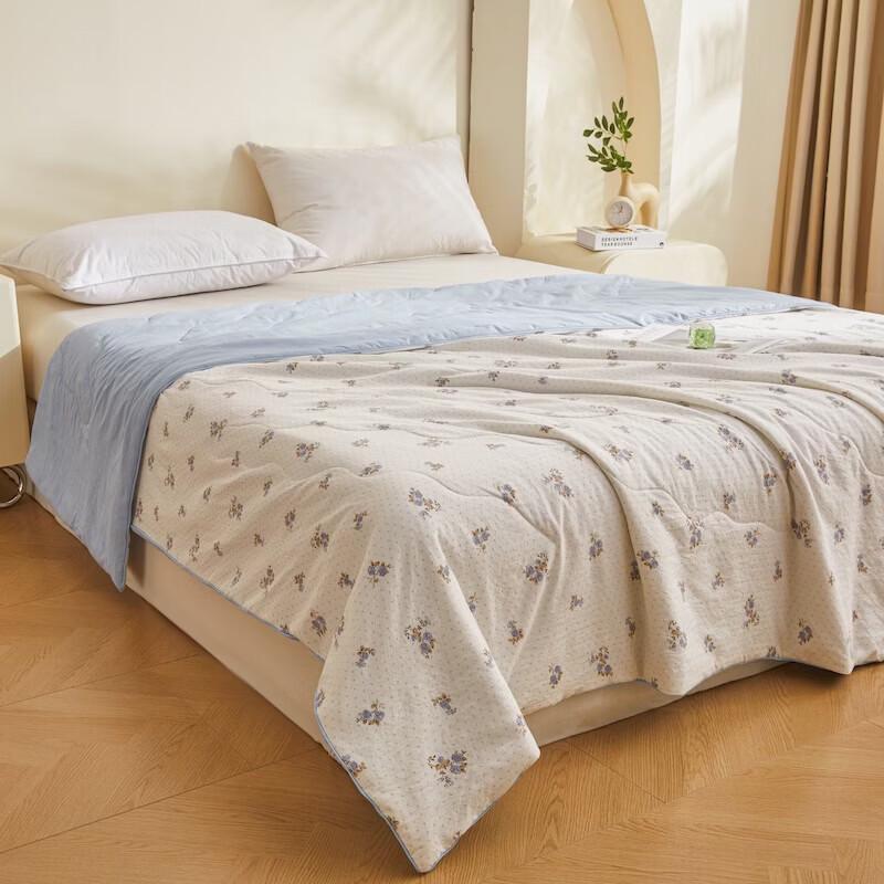 CALVERT KRIS Strawberry Bobo Summer Quilt
CALVERT KRIS Strawberry Bobo Summer Quilt