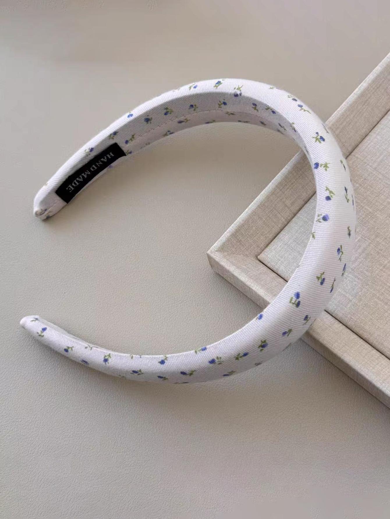 1 шт. женская широкая повязка на голову с цветочным принтом, подходящая для весенних и летних путешествий
1 шт. женская широкая повязка на голову с цветочным принтом, подходящая для весенних и летних путешествий