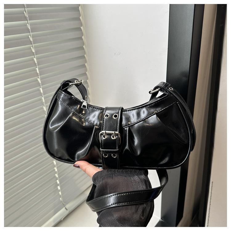 New Korean version niche premium pleated shoulder bag women s new commuting versatile ins Spice Girl temperament saddle bag
New Korean version niche premium pleated shoulder bag women s new commuting versatile ins Spice Girl temperament saddle bag