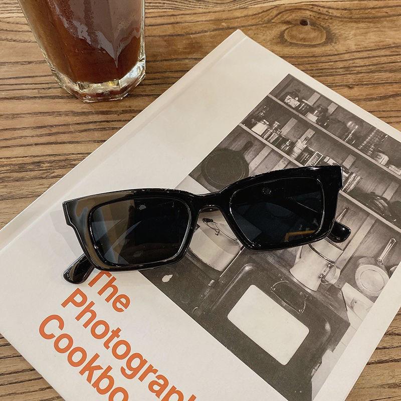 Jennie Same Style Glasses Sunglasses Sun Glasses Concave Shape Korean Version Vintage Female No Makeup Trendy Black Frame
Jennie Same Style Glasses Sunglasses Sun Glasses Concave Shape Korean Version Vintage Female No Makeup Trendy Black Frame