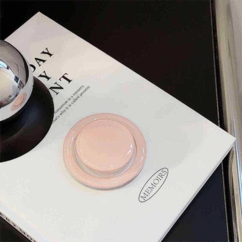 Korean Solid Color Suitable MagSafe Magnetic Bracket Phone Strong Suction Stretchable Foldable Simple
Korean Solid Color Suitable MagSafe Magnetic Bracket Phone Strong Suction Stretchable Foldable Simple