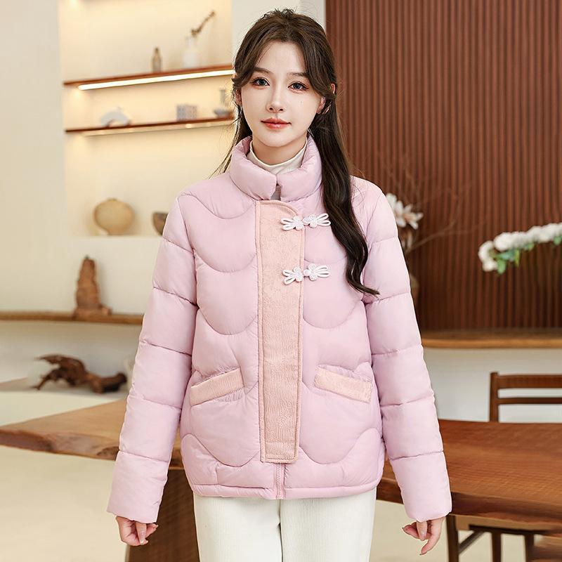 Retro literary and artistic Chinese-style buckle light down cotton-padded clothes for women s winter new Chinese-printed women s cotton-padded clothes XL розовый
Retro literary and artistic Chinese-style buckle light down cotton-padded clothes for women s winter new Chinese-printed women s cotton-padded clothes XL розовый