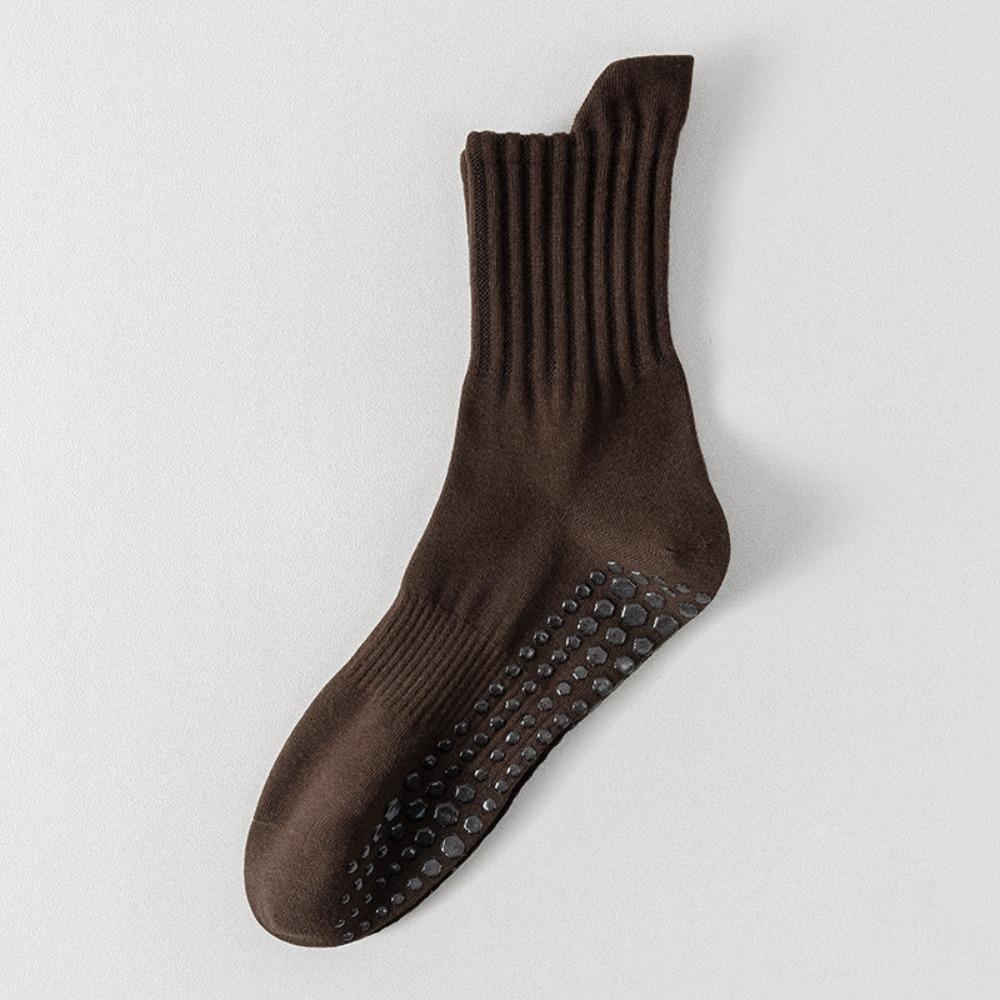 New Cotton Pilates Socks Sweat-absorbent Breathable Sports Socks Non-Slip Casual Mid Tube Socks One Size кофейный
New Cotton Pilates Socks Sweat-absorbent Breathable Sports Socks Non-Slip Casual Mid Tube Socks One Size кофейный