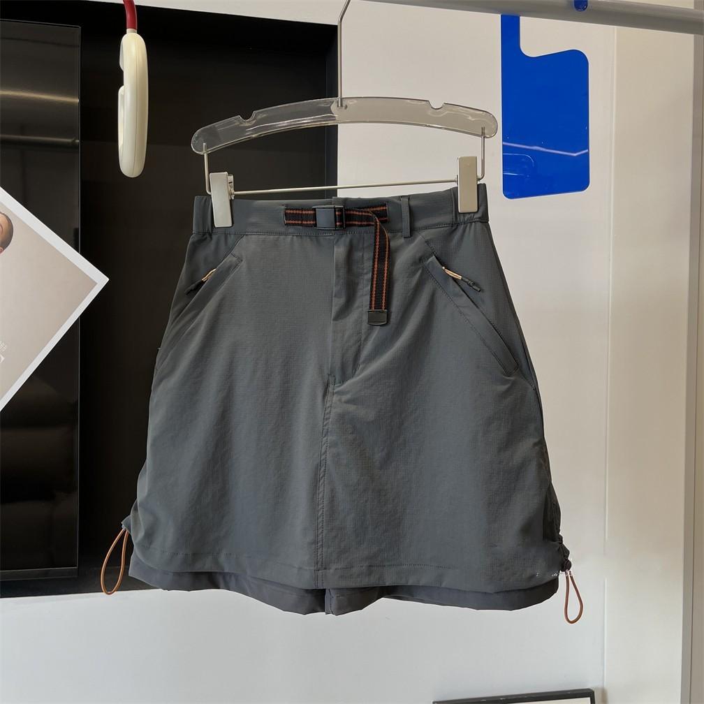 Women s Summer Outdoor Skirt with Drawstring, Anti-Exposure, Water-Resistant, Quick-Dry, A-Line Shorts Design, Workwear-Style Skirt 2XL
Women s Summer Outdoor Skirt with Drawstring, Anti-Exposure, Water-Resistant, Quick-Dry, A-Line Shorts Design, Workwear-Style Skirt 2XL