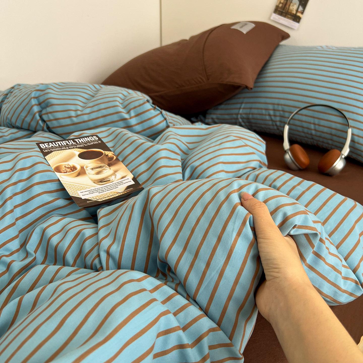 Korean Muji-Style Washed Cotton Color Block Bedding Set (4-Piece) Single Duvet 150x200cm
Korean Muji-Style Washed Cotton Color Block Bedding Set (4-Piece) Single Duvet 150x200cm