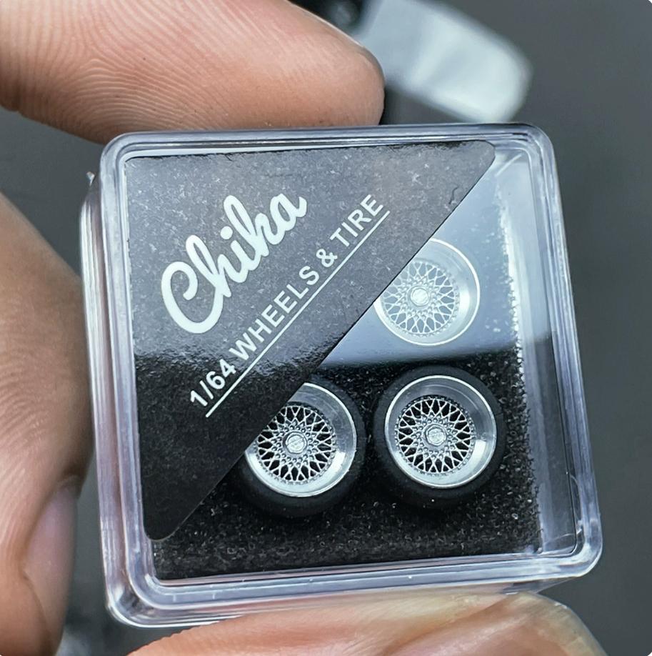1/64 Car Modified Wheel Hub Chika LHR-M/FF10/DH/Orden/RS Resin Wheels 8.9/9.7/10.5mm Rubber Tires Suitable for 1:64 Model Cars
1/64 Car Modified Wheel Hub Chika LHR-M/FF10/DH/Orden/RS Resin Wheels 8.9/9.7/10.5mm Rubber Tires Suitable for 1:64 Model Cars