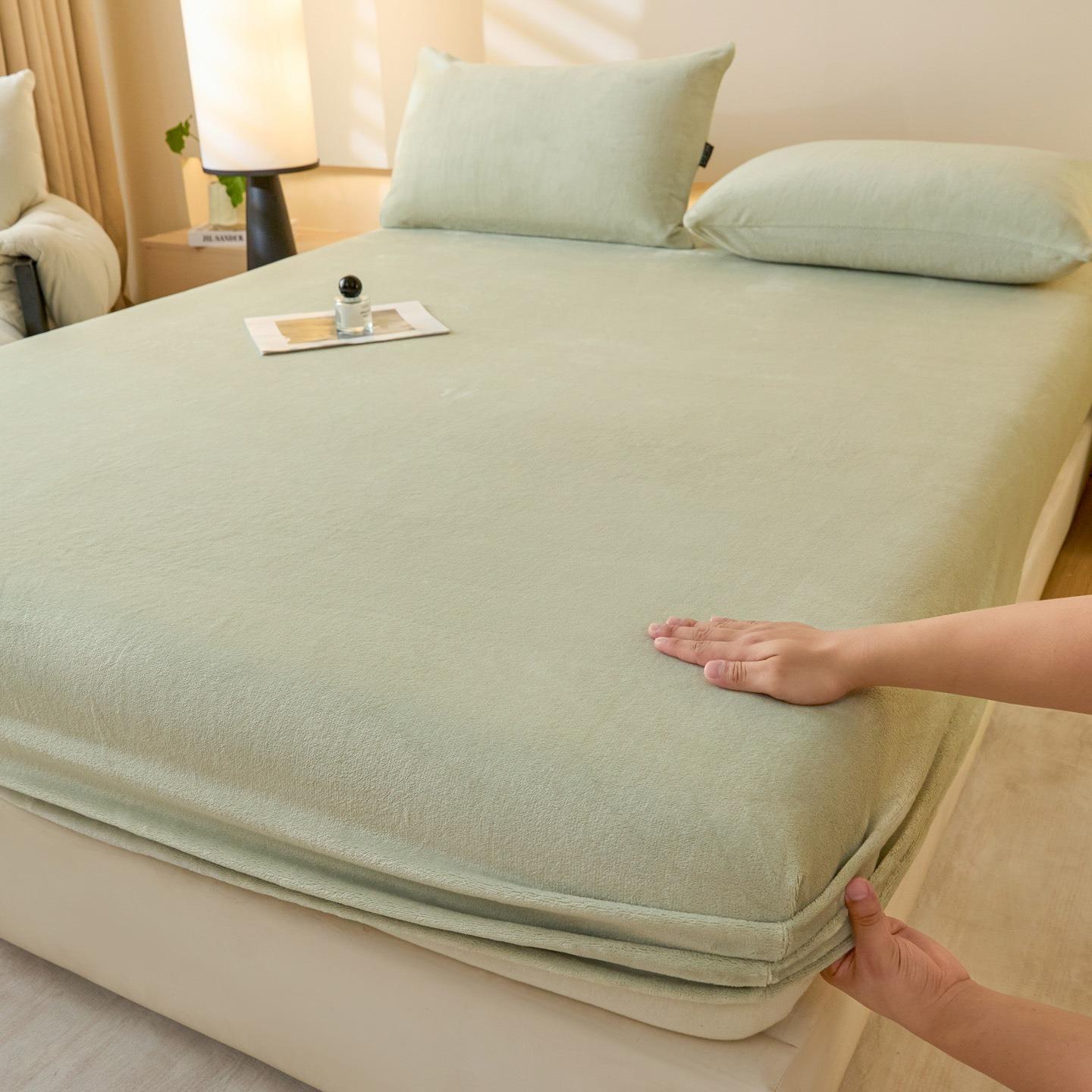 Solid Color Winter Velvet Milk Velvet Fitted Sheet Soft Elastic Bedspread Mattress Cover Bed Protector for Home 150/180x200x25cm 3pcs 90x200cm світло-зелений колір
Solid Color Winter Velvet Milk Velvet Fitted Sheet Soft Elastic Bedspread Mattress Cover Bed Protector for Home 150/180x200x25cm 3pcs 90x200cm світло-зелений колір