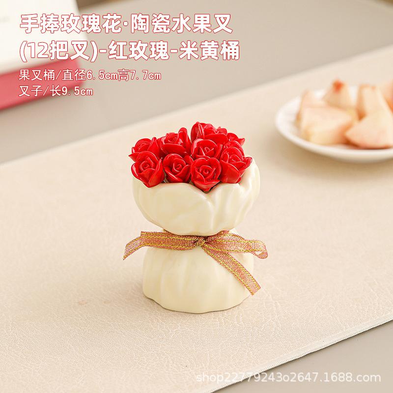 Rose Flower Ceramic Jar Rose Fruit Forks Cute Fruit Pick Holder Set for Party Wedding Home Decor Valentine s Day Gift красный
Rose Flower Ceramic Jar Rose Fruit Forks Cute Fruit Pick Holder Set for Party Wedding Home Decor Valentine s Day Gift красный