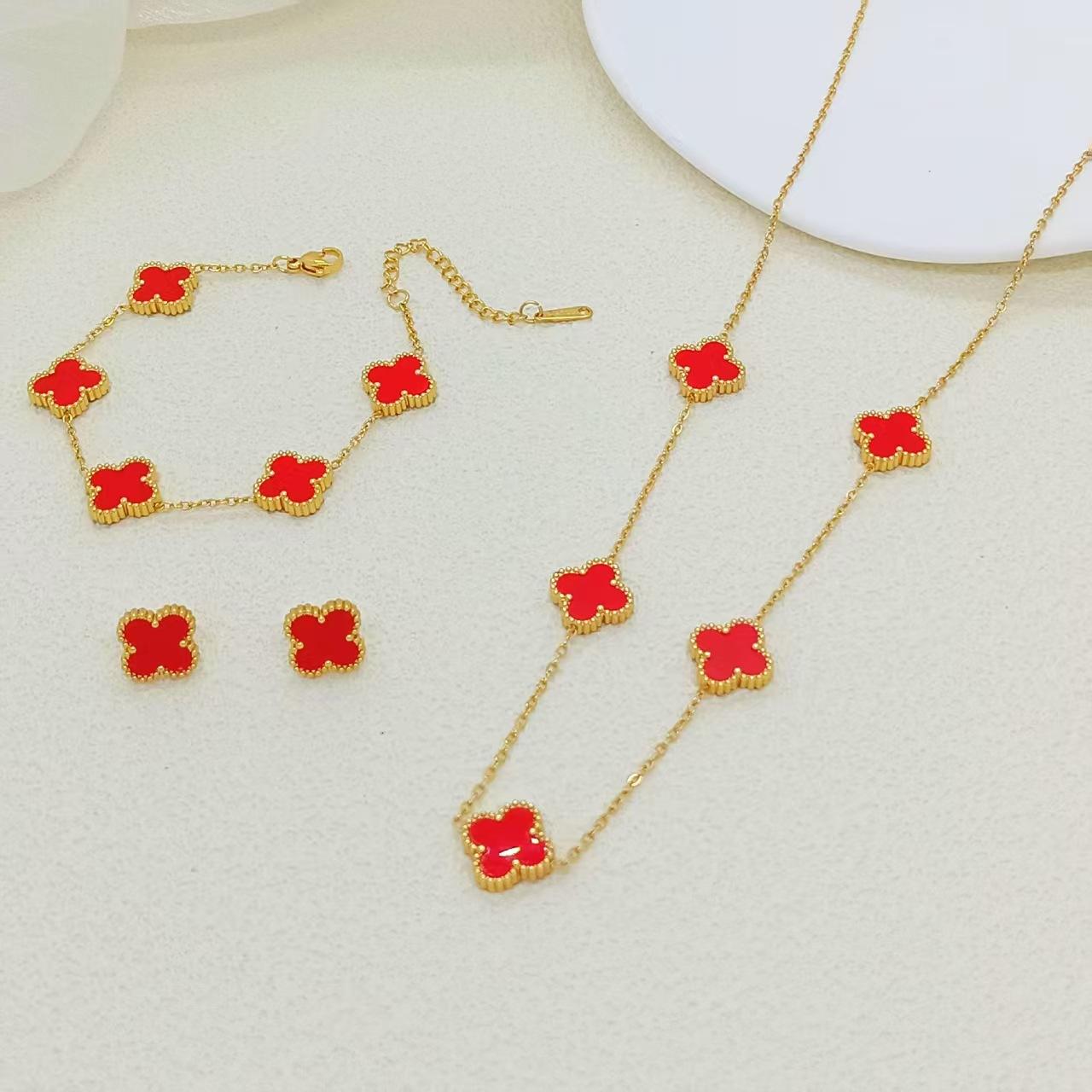3PCS 13MM Lucky Clover Set Jewelry Bracelet Versatile Fashion Necklace Earrings 3-Piece Set necklace+bracelet+earring
3PCS 13MM Lucky Clover Set Jewelry Bracelet Versatile Fashion Necklace Earrings 3-Piece Set necklace+bracelet+earring