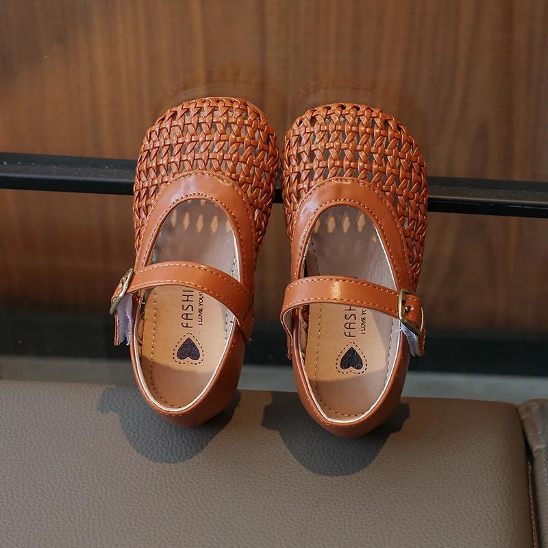 New Toddler Casual Shoes Fashion Simple Hollow-out Children Girls Walking Shoes Soft Bottom Versatile Kids Flat Shoes Hook Loop 23 коричневий
New Toddler Casual Shoes Fashion Simple Hollow-out Children Girls Walking Shoes Soft Bottom Versatile Kids Flat Shoes Hook Loop 23 коричневий
