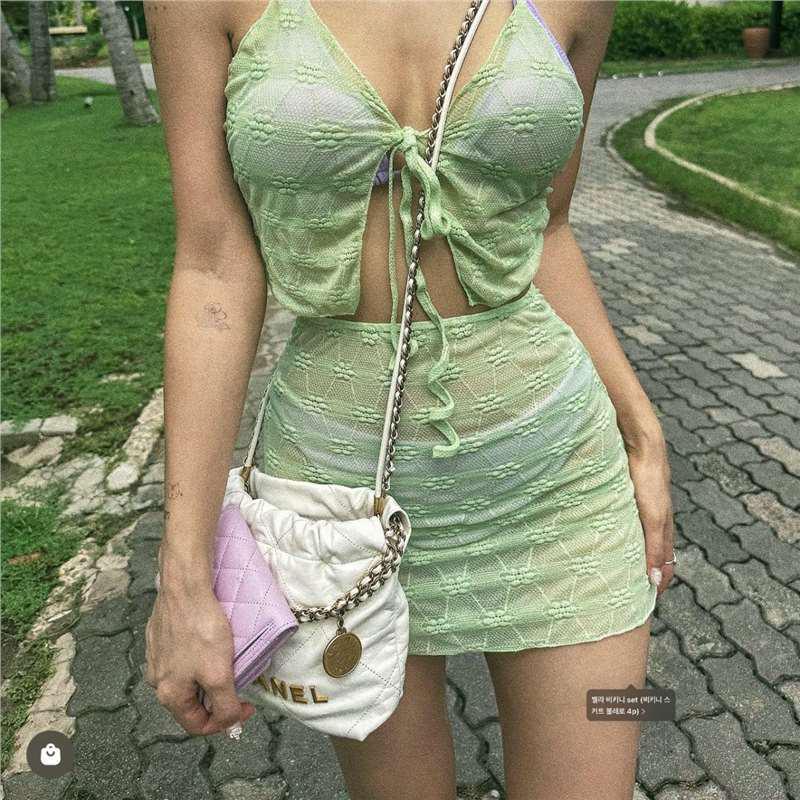 Four-Piece Sexy Slimming High-End Bikini Set: Tummy-Covering Beachwear for a Pure Desire Style Green Purple L
Four-Piece Sexy Slimming High-End Bikini Set: Tummy-Covering Beachwear for a Pure Desire Style Green Purple L