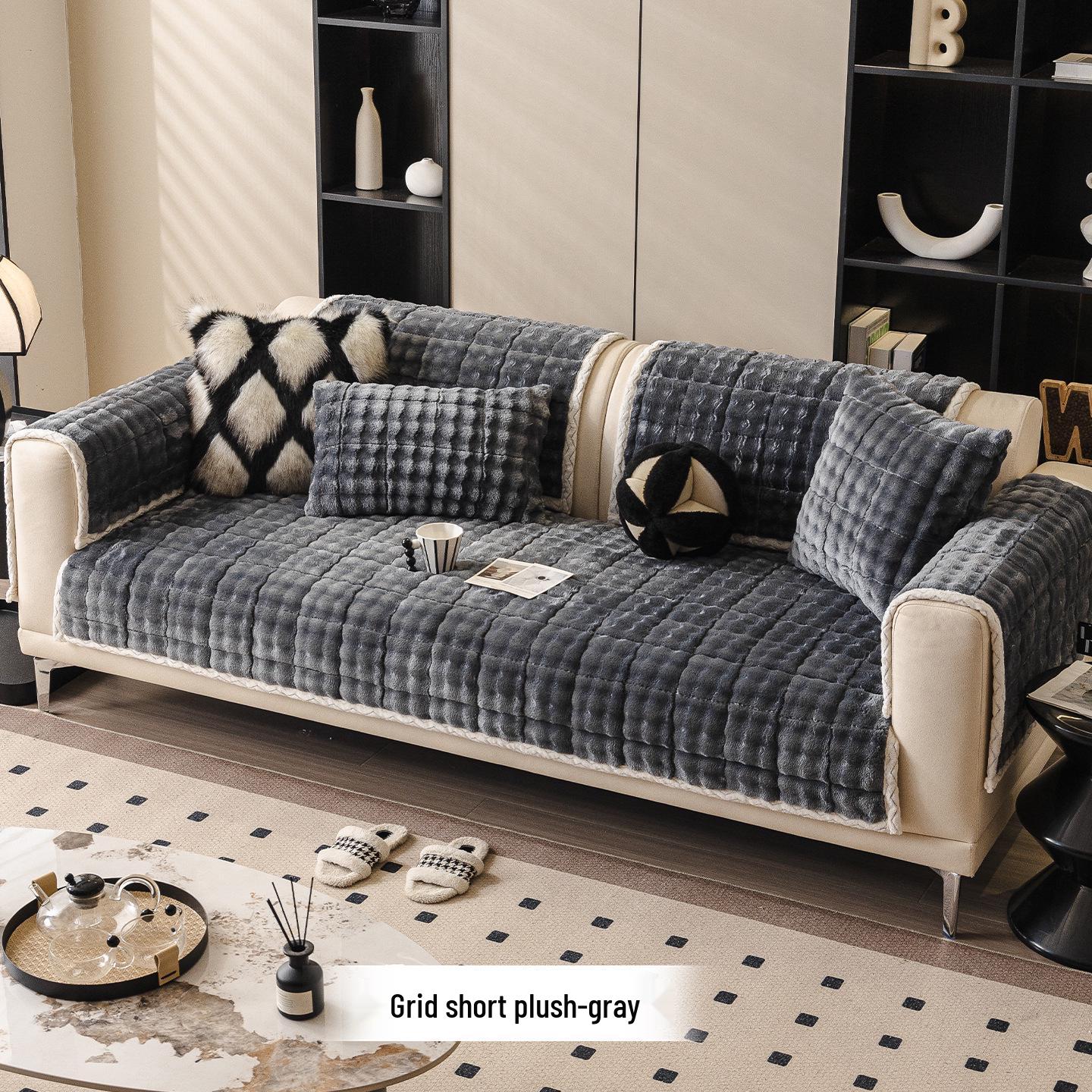 Autumn & Winter Thickened Anti-Slip Plush Sofa Cushion Cover 70x70cm
Autumn & Winter Thickened Anti-Slip Plush Sofa Cushion Cover 70x70cm