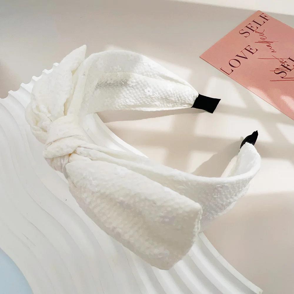 Новые аксессуары для укладки волос 2025 года Маленькие цветочные повязки на голову для женщин девочек Мягкие широкие обручи Большой бант Перекрестная повязка на голову Летний подарок
Новые аксессуары для укладки волос 2025 года Маленькие цветочные повязки на голову для женщин девочек Мягкие широкие обручи Большой бант Перекрестная повязка на голову Летний подарок