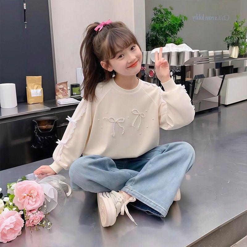 Універсальна довга толстовка з круглим вирізом та бантом для дівчат на весну та осінь 160
Універсальна довга толстовка з круглим вирізом та бантом для дівчат на весну та осінь 160