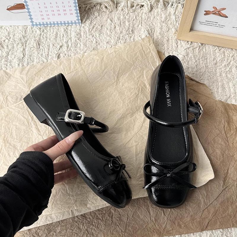 Серебристые балетки с плоской подошвой и светлым оттенком для женщин, новые летние туфли 2025 года, французские туфли Мэри Джейн с круглым носком 40 чёрный
Серебристые балетки с плоской подошвой и светлым оттенком для женщин, новые летние туфли 2025 года, французские туфли Мэри Джейн с круглым носком 40 чёрный