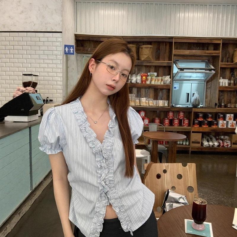 Gentle and Sweet Pink Striped Ear-edge Shirt for Women Summer New Style Pinch Waist Design Short Shirt S синий
Gentle and Sweet Pink Striped Ear-edge Shirt for Women Summer New Style Pinch Waist Design Short Shirt S синий